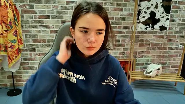 May_Bloom from StripChat is Freechat