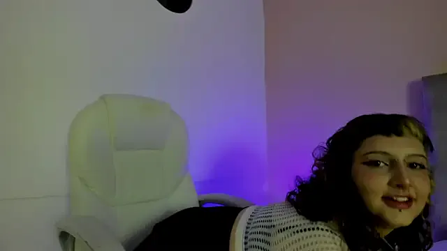 Freechat May_y_Goeth on StripChat