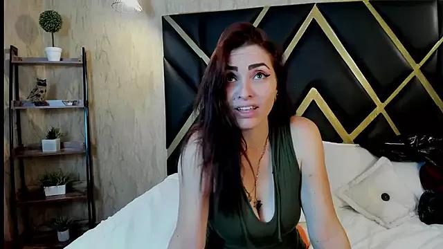 MeganHoffmaan from StripChat is Freechat