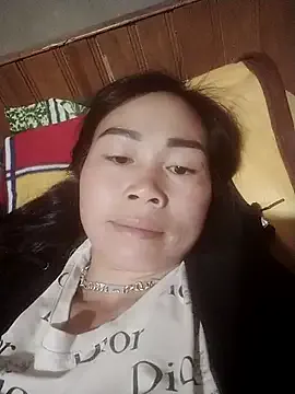 Freechat meganmeo on StripChat