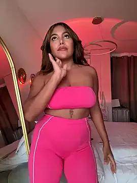 MegannHills from StripChat is Freechat