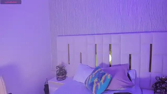 Meghan_stonne_ from StripChat
