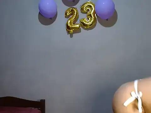 MelissaTommy from StripChat is Freechat