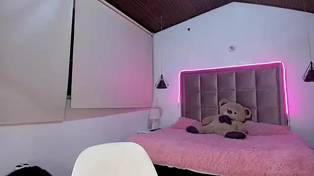 Melody_Ds from StripChat