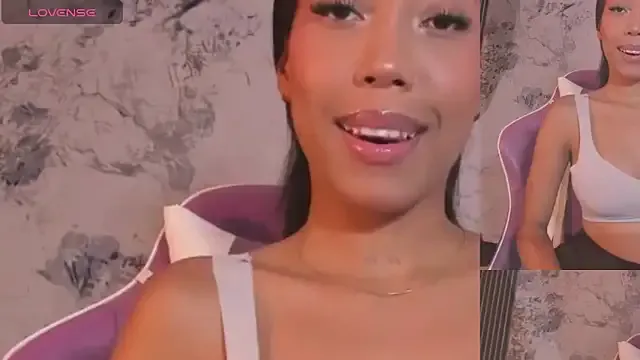 Freechat Mia_Duarte1 on StripChat