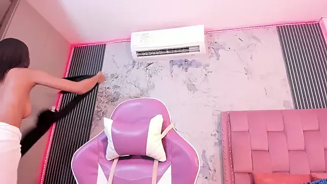 Freechat Mia_Duarte1 on StripChat