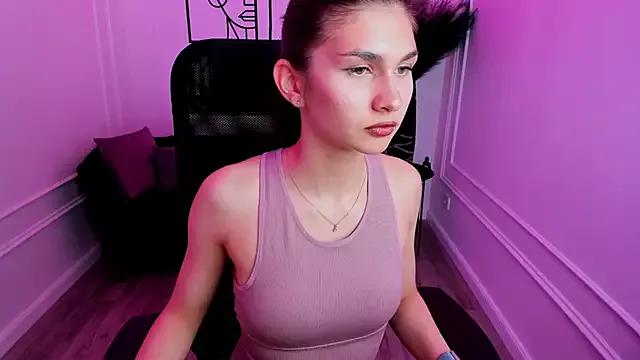 MiaAxel from StripChat