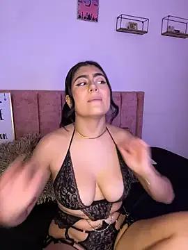 Miakhalifa_a from StripChat is Freechat