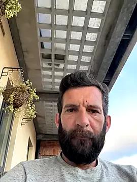 Michel_huge from StripChat is Freechat