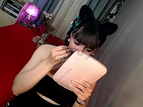 Midnight_wine from StripChat is Freechat