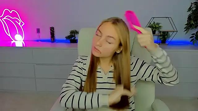 MilaAddams from StripChat is Freechat