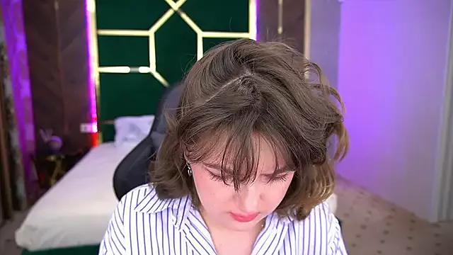 MilaFloksi from StripChat is Freechat