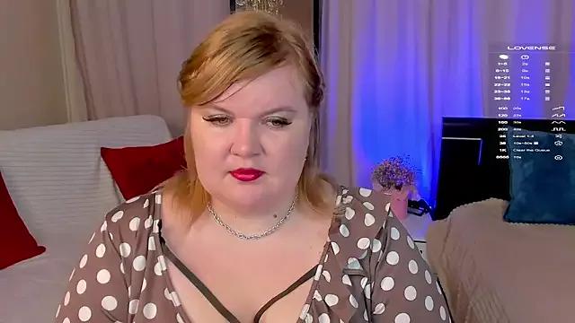 MilaLile from StripChat is Freechat