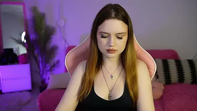 MilanaMoons from StripChat is Freechat