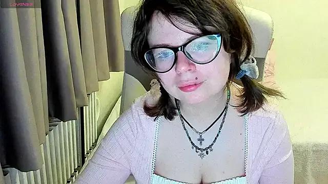 MilisaSweet777 from StripChat is Freechat