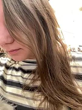MiniVi from StripChat is Freechat