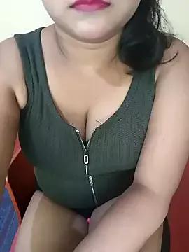 Minnybaby from StripChat is Freechat