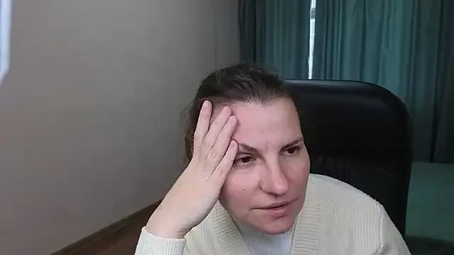 Mirabelle_Velvet from StripChat is Freechat