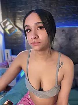 Miss_Isabellaa from StripChat is Freechat