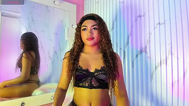 Freechat Missdionne_curly on StripChat