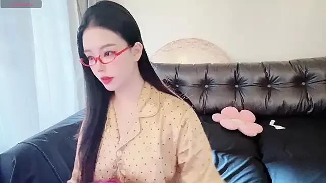 MM-feifei from StripChat is Group