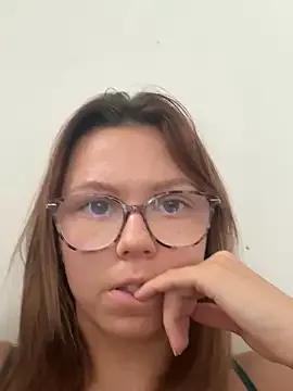 MollieLee from StripChat is Freechat