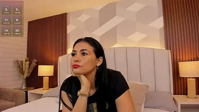 Mommy_Naughty from StripChat is Freechat