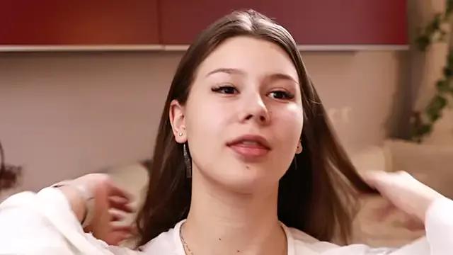 MondoNeko from StripChat is Freechat