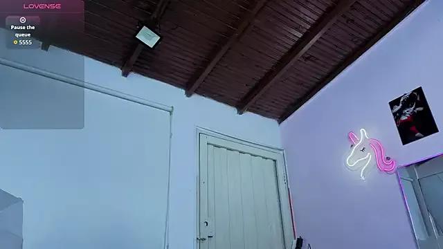Money_Ts_ from StripChat
