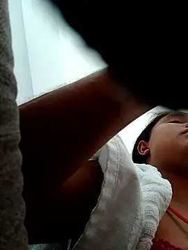 Freechat MoniqueMulberry on StripChat