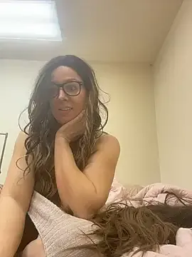 Freechat MonroeLoves on StripChat