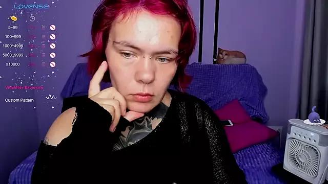 Moon_Owls from StripChat is Freechat