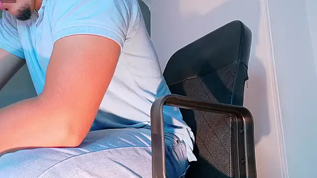 Freechat MrFox__ on StripChat