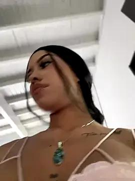 MystiqueXXX from StripChat is Freechat