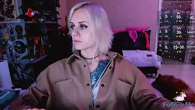 Freechat NaniMoore on StripChat