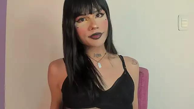 NATASHAA_WINZ from StripChat is Freechat