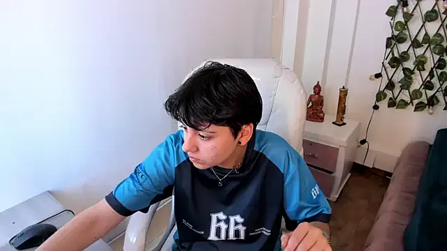 Freechat Nathaly_ds on StripChat