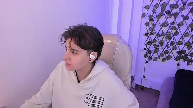 Nathaly_ds from StripChat is Freechat