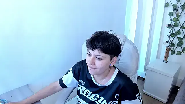 Freechat Nathaly_ds on StripChat