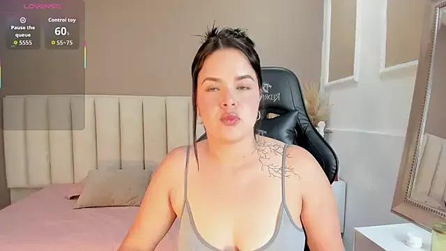 natty_sunshine from StripChat is Freechat
