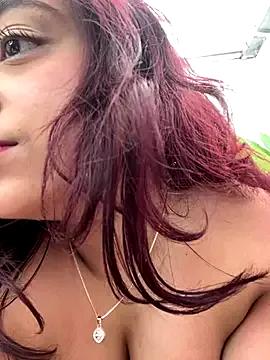 NaughtyNinnaXXX from StripChat is Freechat