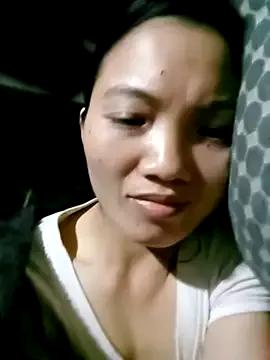 ngan-cute from StripChat is Freechat