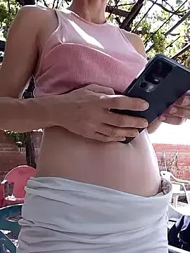 nicole-Student from StripChat is Freechat