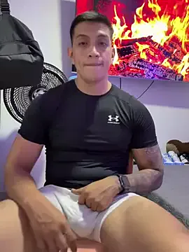 Freechat OliverWest04 on StripChat