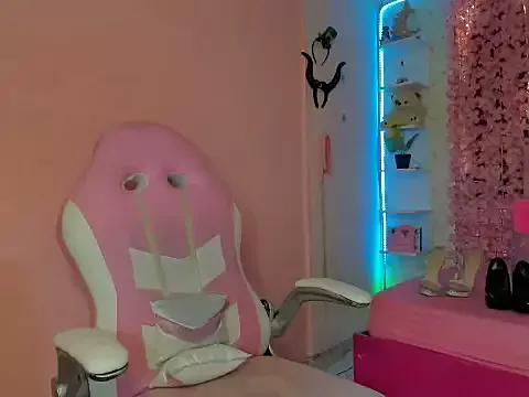 paris_hiltom from StripChat is Freechat