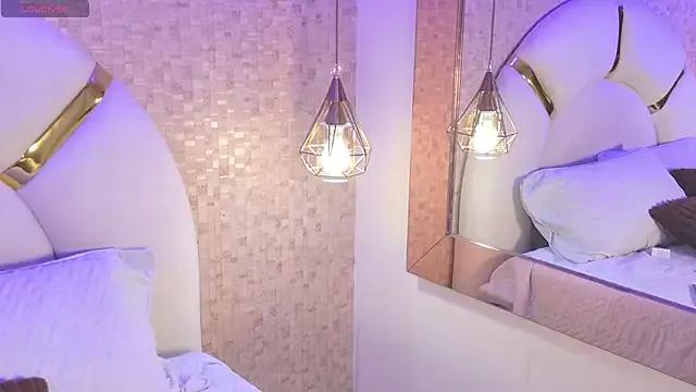 paulina_cano from StripChat is Freechat