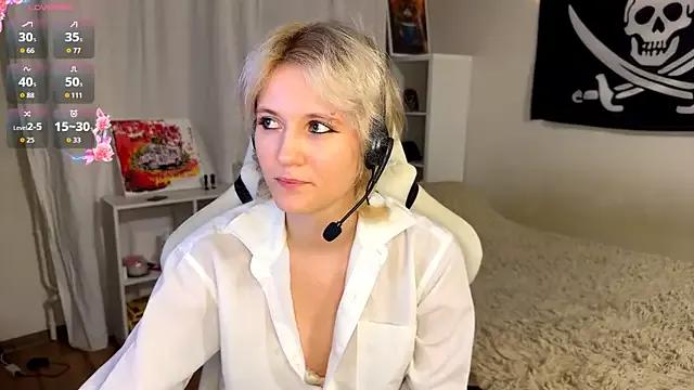 PearlineCallison from StripChat is Freechat