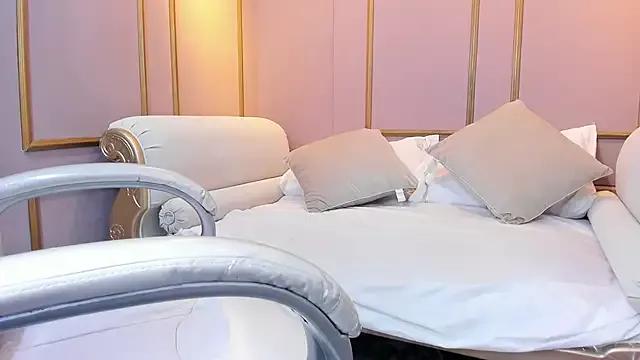 PerlaPreciosa from StripChat is Freechat