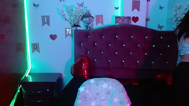 Freechat petite_coral on StripChat