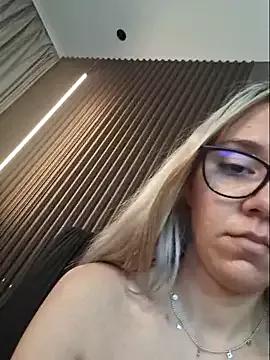 PixieCrush from StripChat is Freechat
